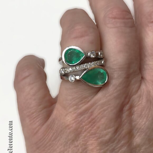 **BRAND NEW** Green Colombian Emerald and Diamond Bubble Ring in 14K White Gold - Picture 3 of 16